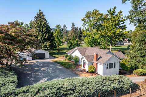 3361 Leonard Road, Grants Pass, OR 97527