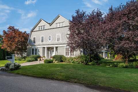 3 Sea Meadows Lane, Waterford, CT 06385