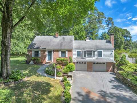 20 Bolleswood Lane, Avon, CT 06001