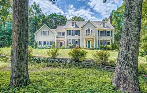 76 High Hill Circle, Madison, CT 06443