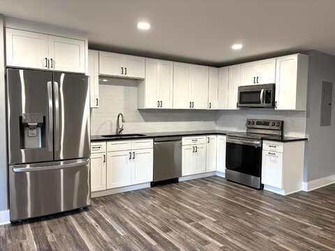 303 Norwich New London Turnpike, Montville, CT 06382
