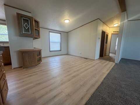 4306 Sussex Pl, Wayland, MI 49348