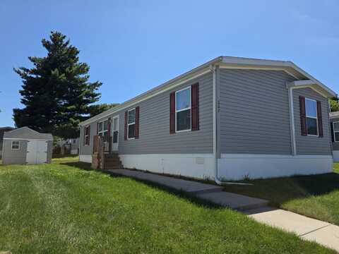 227 Sutherland, Highland, MI 48357