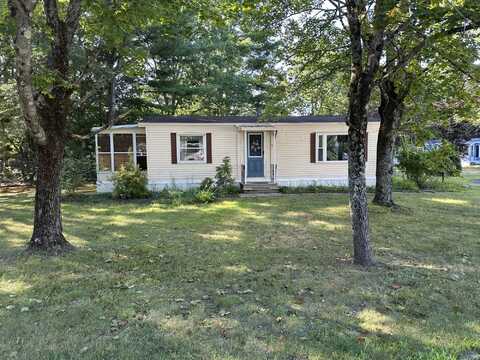1 Bridlepath Trail, Concord, NH 03301