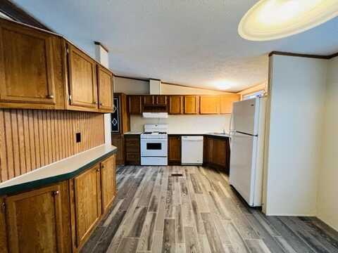 4222 Wellington, Jackson, MI 49201