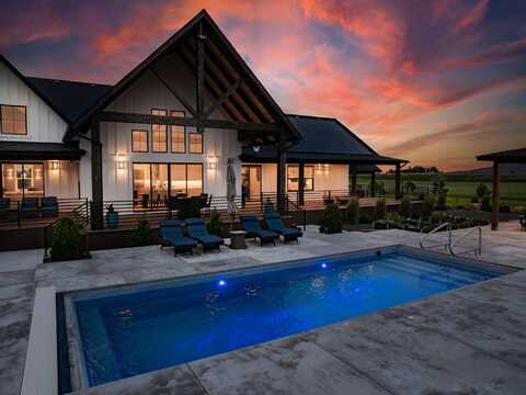 281 Lakeshore Dr, American Falls, ID 83211