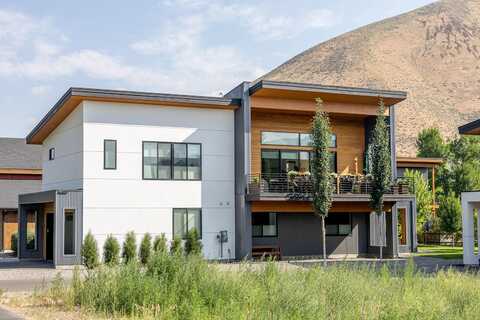 611 CD Olena Dr, Hailey, ID 83333