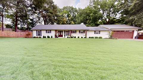 1502 Laura Lane, Dyersburg, TN 38024
