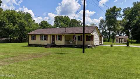 2323 Parkburg Road, Medon, TN 38356