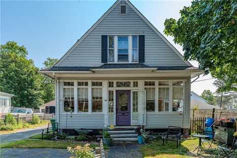 48 Central Street, Warwick, RI 02886