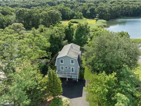 133 Bridgetown Road, Narragansett, RI 02882