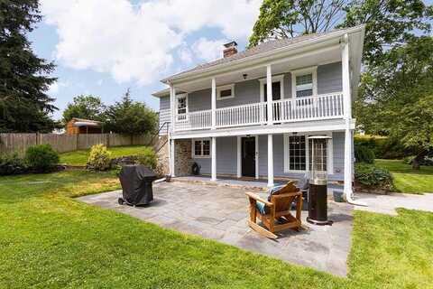18 Brook Hill Drive, Seekonk, MA 02771
