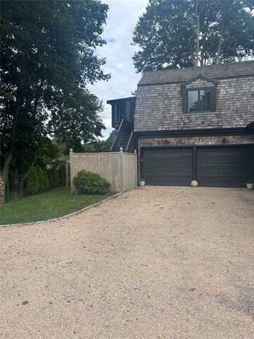 99 Coggeshall Avenue, Newport, RI 02840