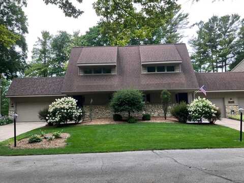 4613 E Bay Shore Cir, Sturgeon Bay, WI 54235