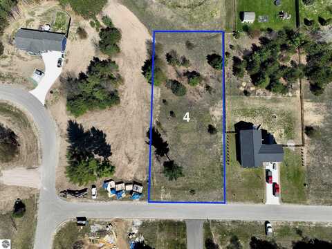 2971 Michele Marie, Grawn, MI 49637