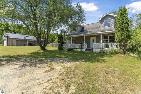 10635 W Rhoby Road, Manton, MI 49663