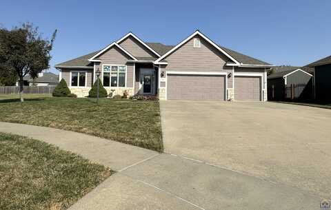 8010 SW 28th CT, Topeka, KS 66614