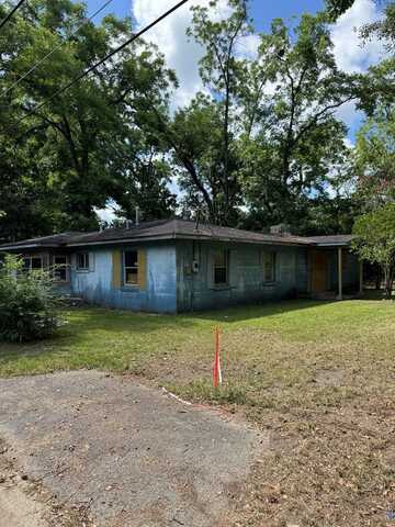 110 Andrews, Thomasville, GA 31792