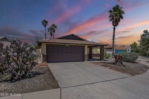 10043 E Hawthorne Street, Tucson, AZ 85748