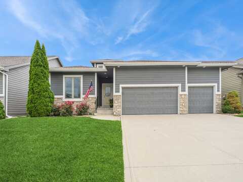 252 NE Pinehurst Circle, Ankeny, IA 50021