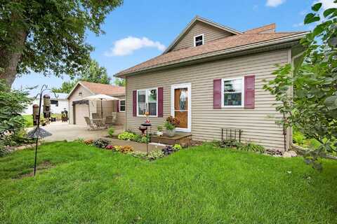 1806 Main Street, Granger, IA 50109