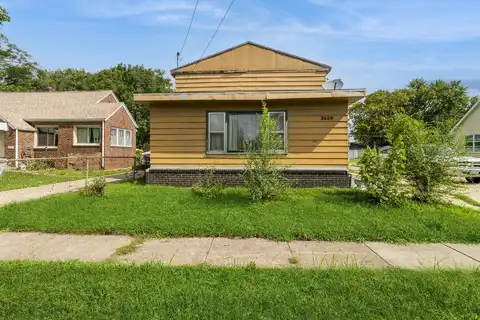 2626 Logan Avenue, Des Moines, IA 50317