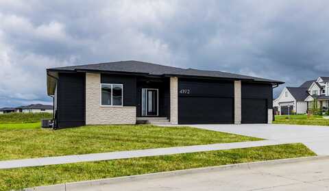 4192 NW 177th Street, Clive, IA 50325
