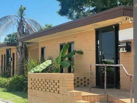 58 Beal Parkway, Fort Walton Beach, FL 32548