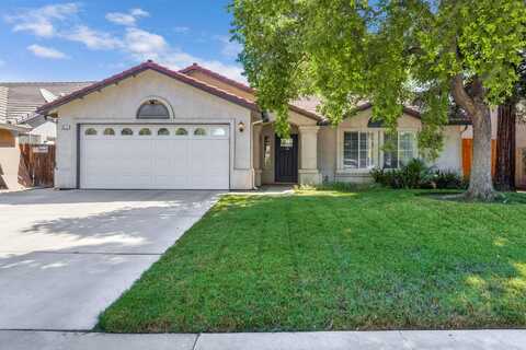 3812 E Auburn Drive, Visalia, CA 93292