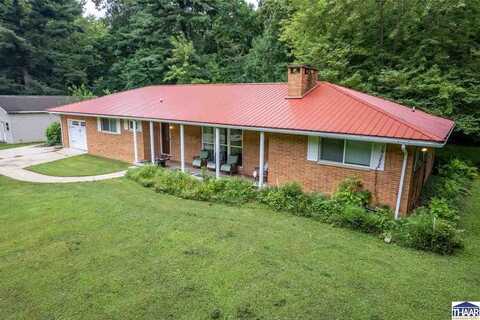 2975 Tanglewood Lane, West Terre Haute, IN 47885