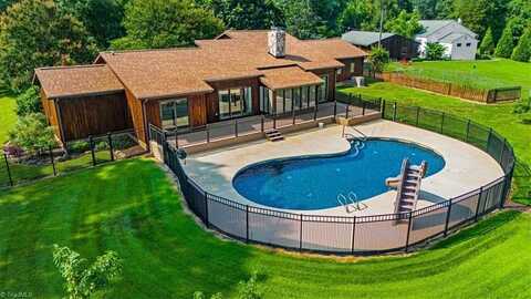 1507 Scalesville Road, Summerfield, NC 27358
