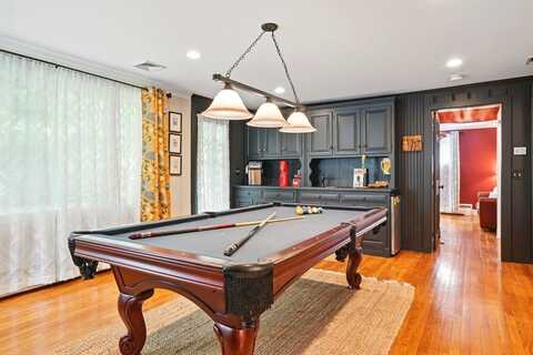12 Wicked Hl, Duxbury, MA 02332