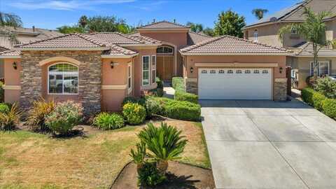 2825 Quincy Avenue E, Fresno, CA 93720