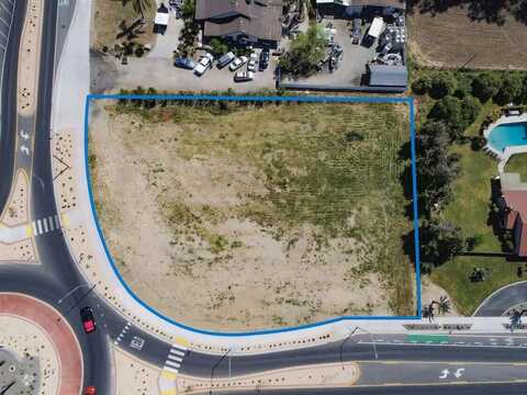 1641 Alta Avenue N, Dinuba, CA 93618