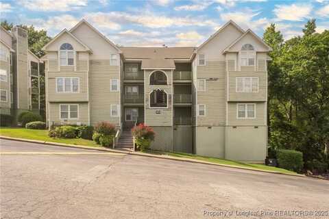 6736 WILLOWBROOK Drive, Fayetteville, NC 28314