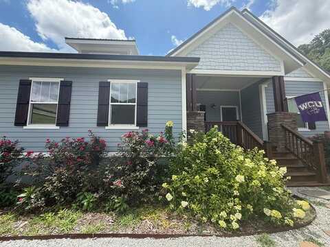 7 N Sundrops Trail, Cullowhee, NC 28723