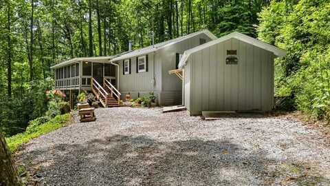 592 Snow Hill Falls Circle, Franklin, NC 28734