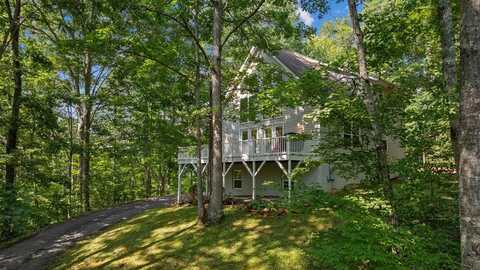 381 Woodcrest Circle, Franklin, NC 28734