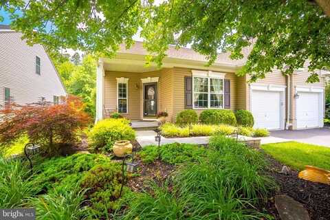 32 BUCKINGHAM DRIVE, PENNINGTON, NJ 08534