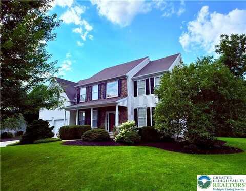 222 Timothy Trail N, Fair Oaks, PA 18040