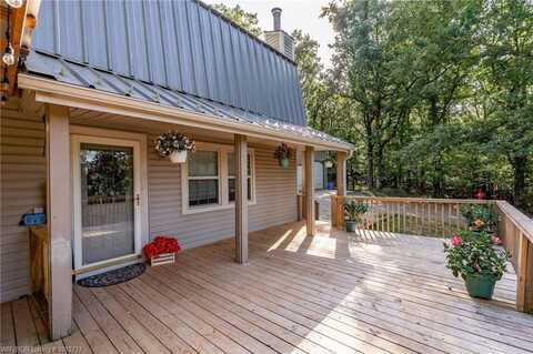 800 Barton Hill LN, Mountainburg, AR 72946