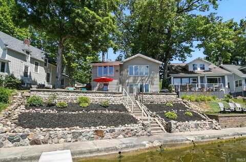 500 Spring Beach Road, Rome City, IN 46784