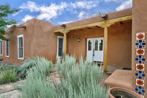 250 CAMINO ARCO IRIS, Corrales, NM 87048