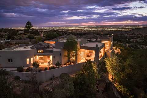 22 Tierra Monte Drive NE, Albuquerque, NM 87122