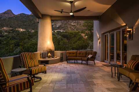 22 Tierra Monte Drive NE, Albuquerque, NM 87122