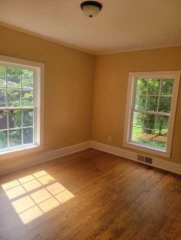 307 Edgewood St, PARIS, TN 38242