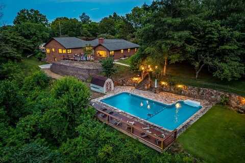 15225 Nashville Hwy, BUFFALO VALLEY, TN 38548