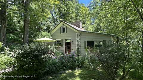 2448 Lucas Turnpike Turnpike, High Falls, NY 12440