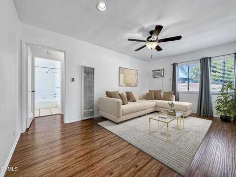 2455 Montrose Avenue, Montrose, CA 91020