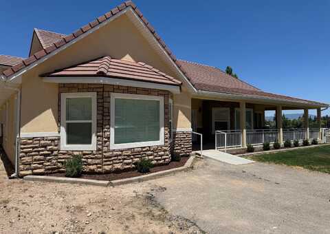 47 W 400 S, Parowan, UT 84761